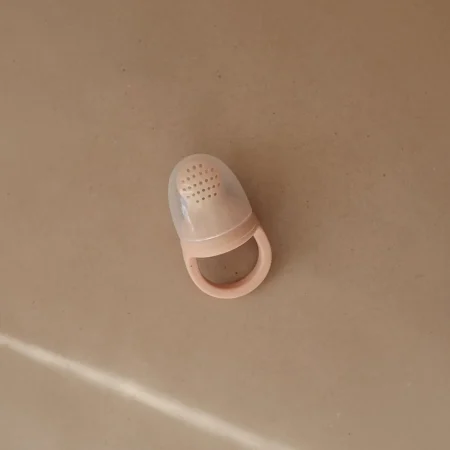 Τροφοδότης φαγητού Mushie babybox.gr